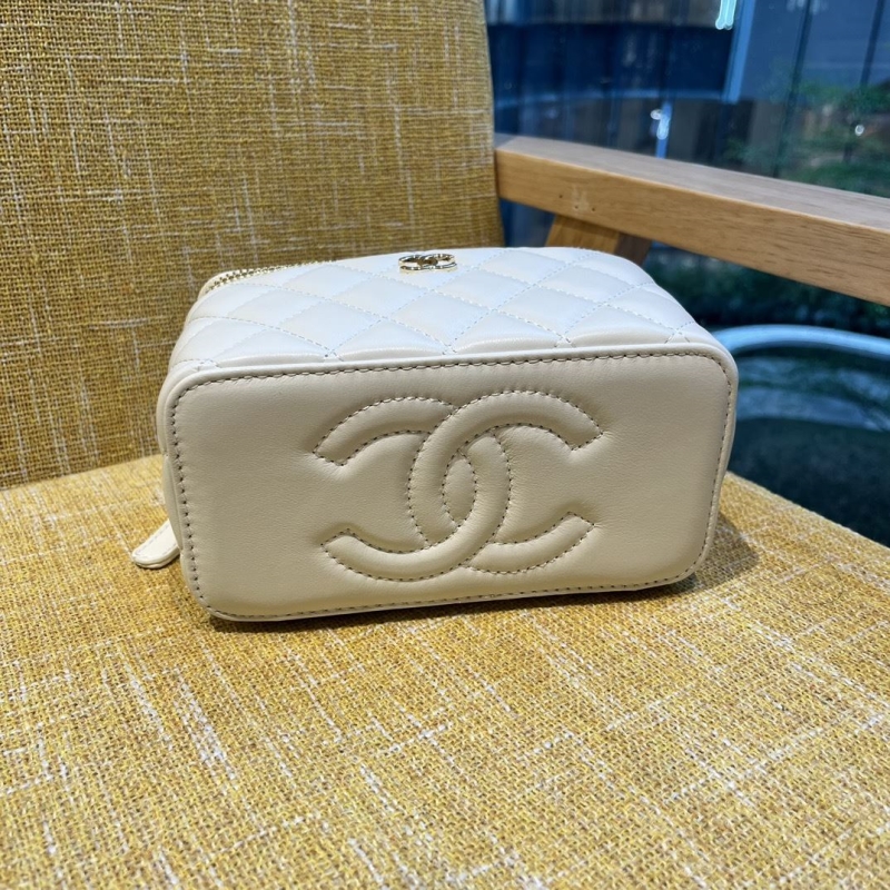 Ch**el cosmetic bags